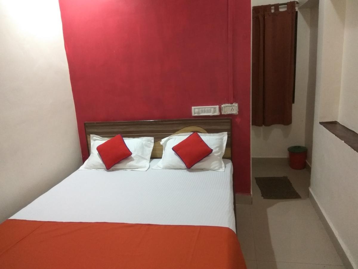 Hotel Shiva Panvel Bagian luar foto