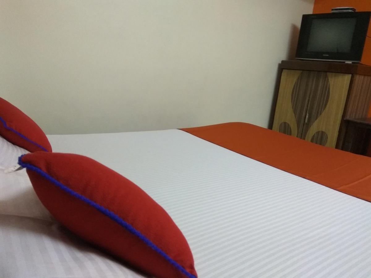 Hotel Shiva Panvel Bagian luar foto