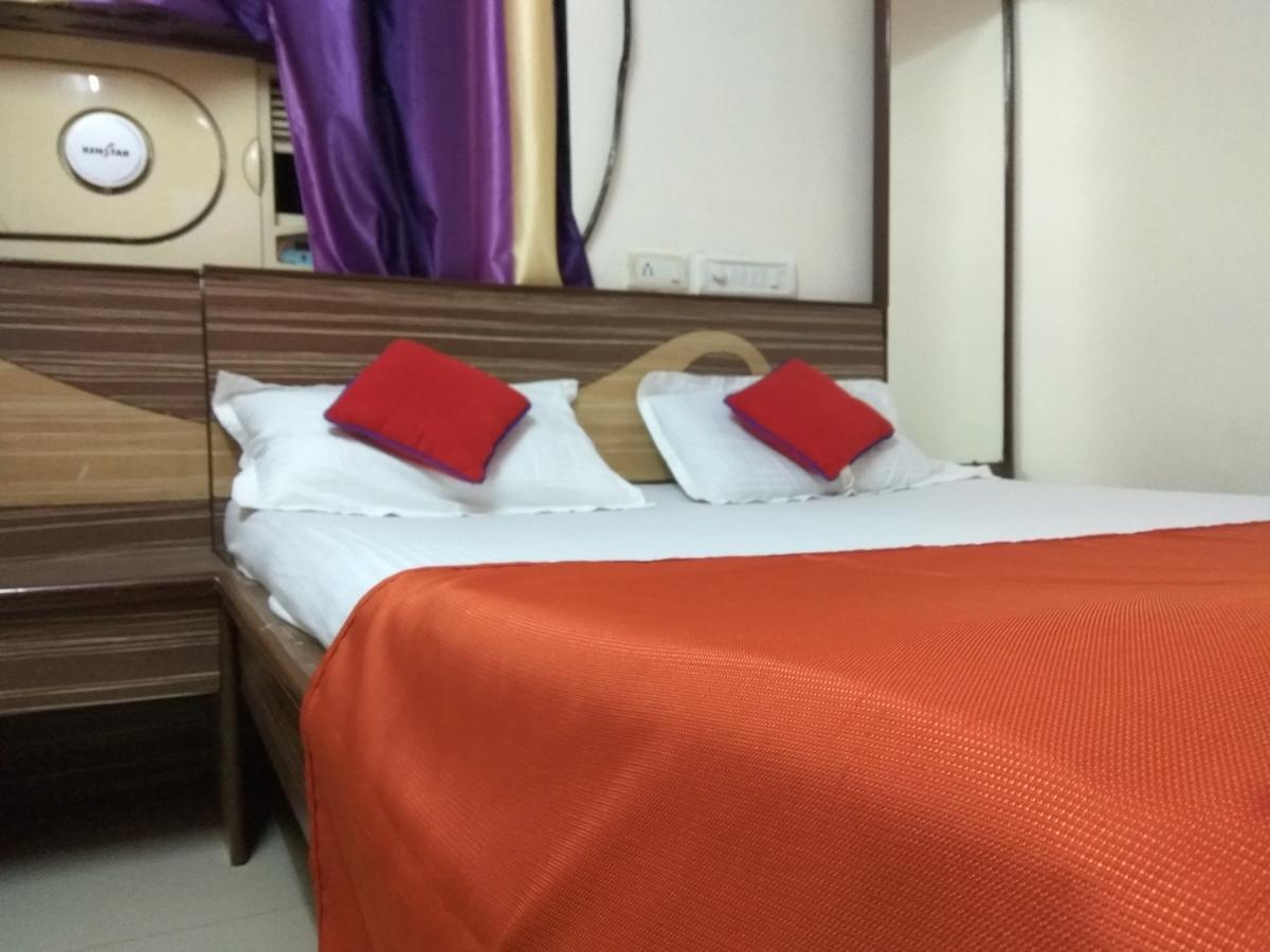 Hotel Shiva Panvel Bagian luar foto